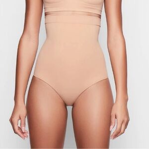 Skims Sculpting Shapewear Seamless high waist underwear panty brief Sand 2XL